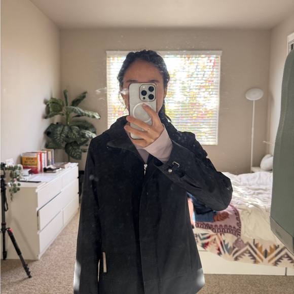 Black fleece lined wind breaker with Hood - Picture 7 of 7